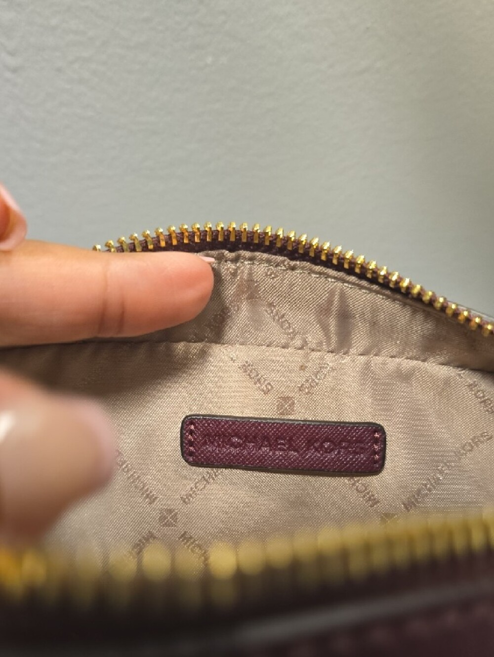 Michael Kors Deep Plum Saffiano Zip Pouch with Gold Logo - Picture 8 of 9